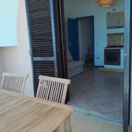 בית נופש Beach House אצ'יארולי