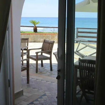 בית נופש Beach House *